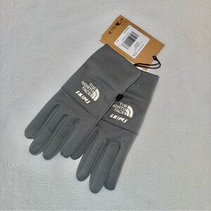 The North Face Skims Gloves Gunmetal Grey Gray Medium Limited Edition Sold Out